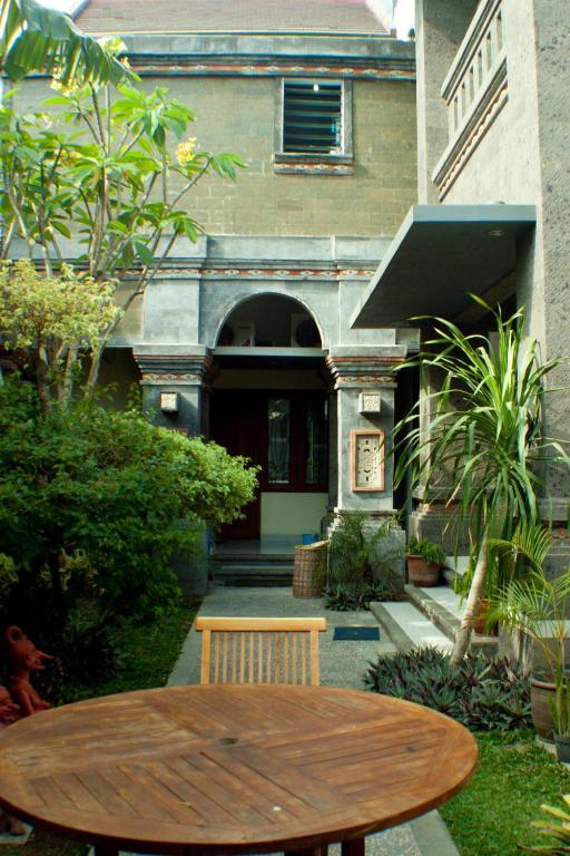 Omah Semar Homestay ยอกยาการ์ตา ภายนอก รูปภาพ
