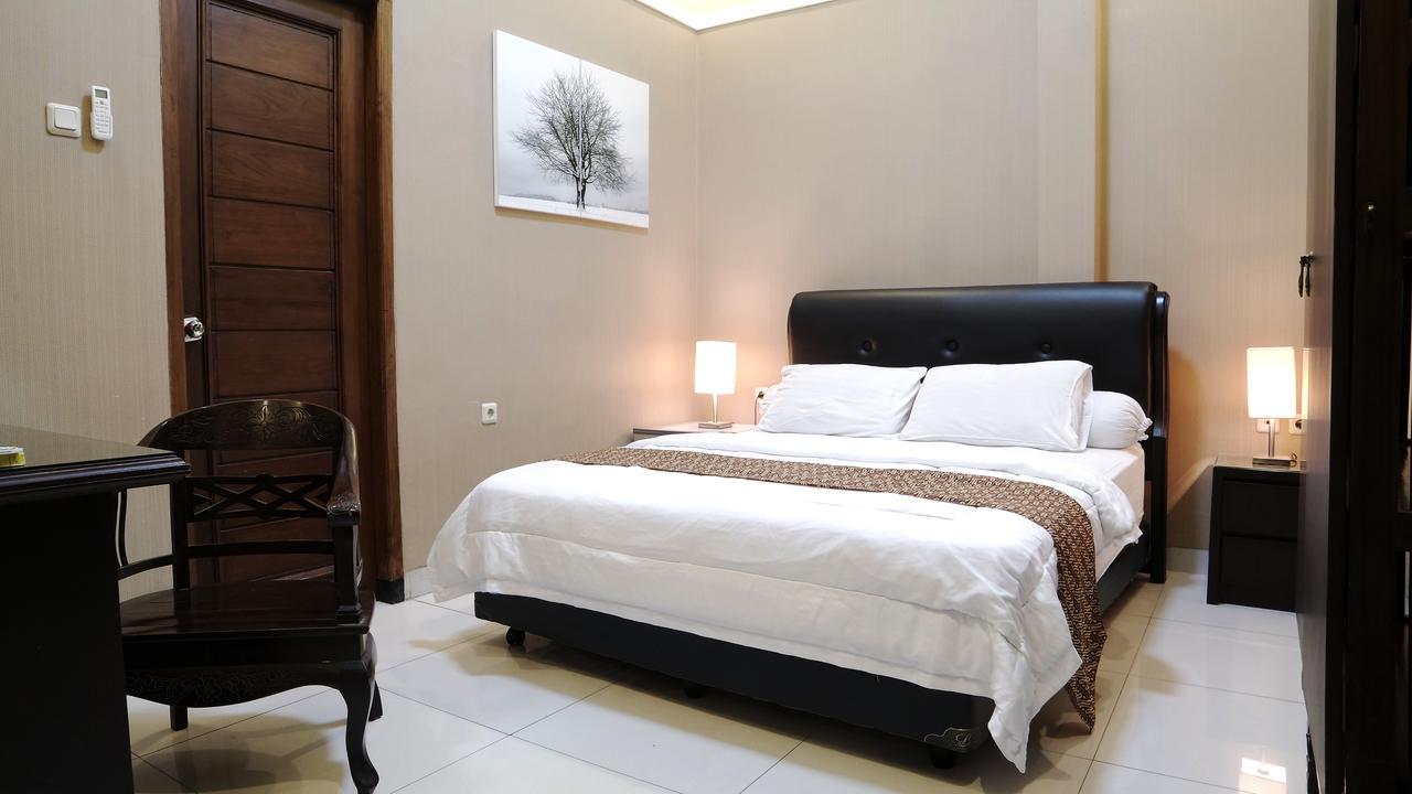 Omah Semar Homestay ยอกยาการ์ตา ภายนอก รูปภาพ