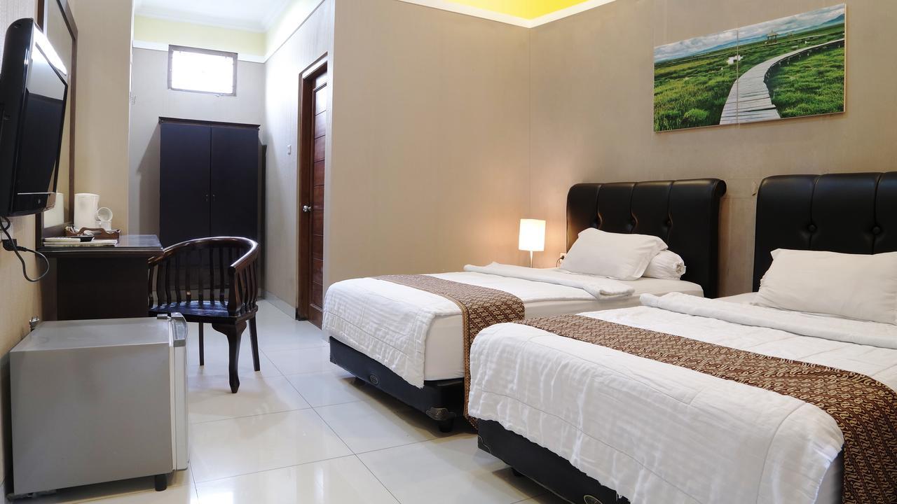Omah Semar Homestay ยอกยาการ์ตา ภายนอก รูปภาพ