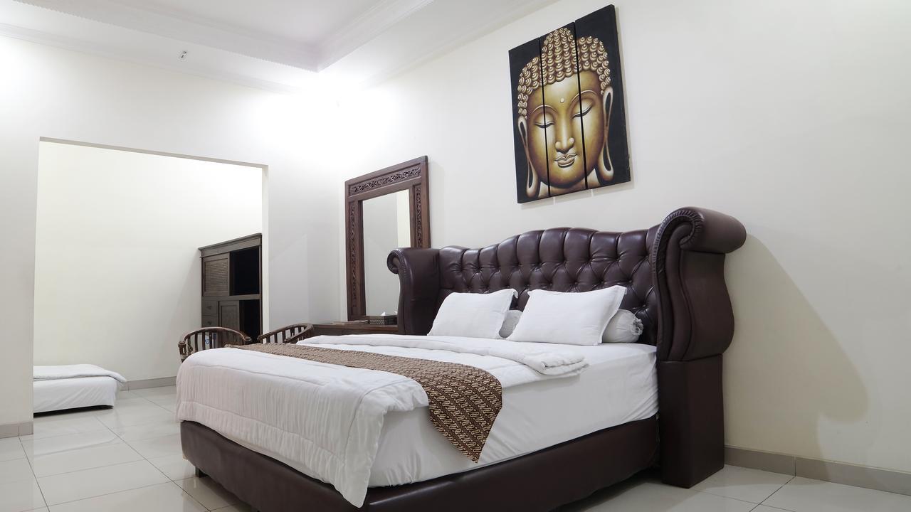 Omah Semar Homestay ยอกยาการ์ตา ภายนอก รูปภาพ